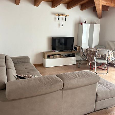 Canonica d'AddaA Casa Di Martaアパートメント エクステリア 写真
